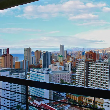 Acuarium Tower Levante アパート